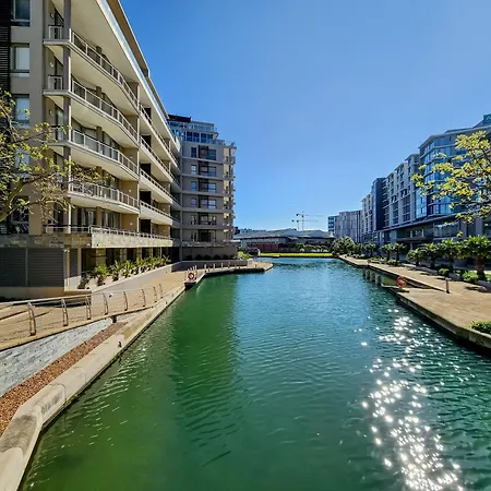 Birds-Eye Canal View - Walk To Cticc And V&A Waterfront! Kapstadt Exterior foto