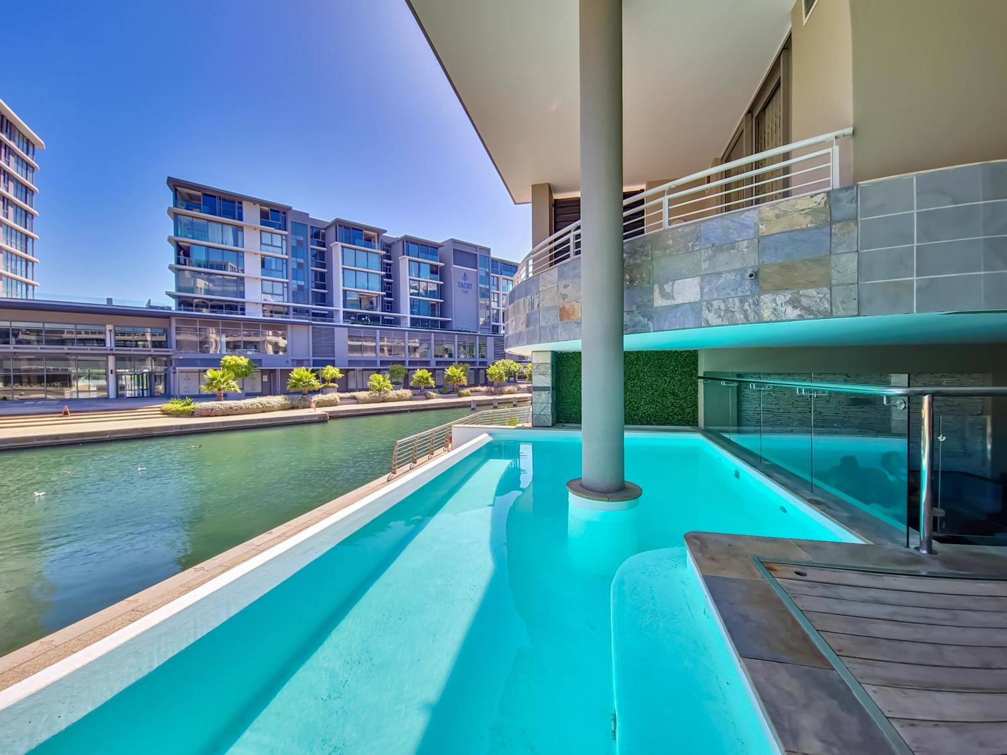 Birds-Eye Canal View - Walk To Cticc And V&A Waterfront!