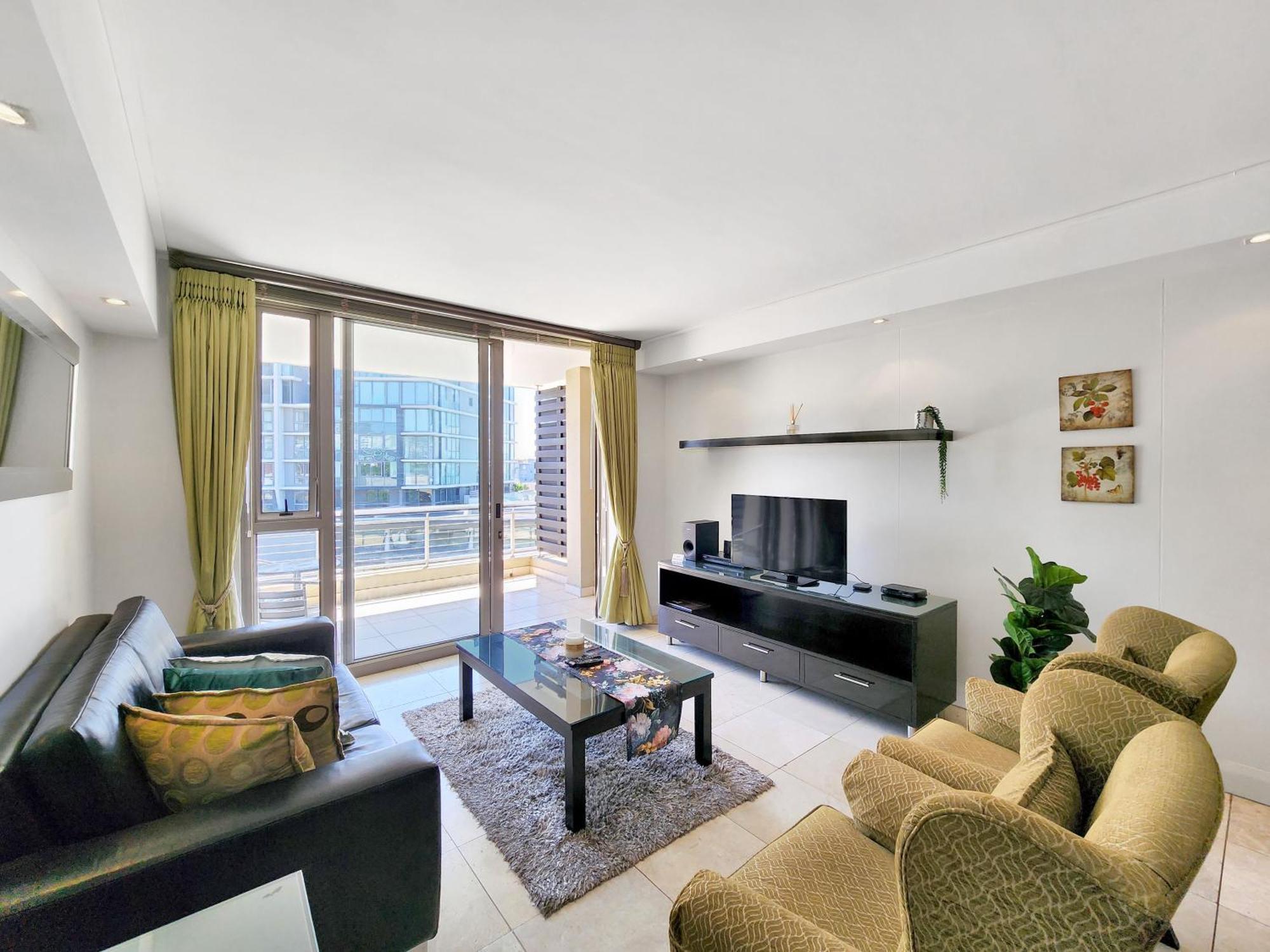 Apartment Birds-Eye Canal View - Walk To Cticc And V&A Waterfront! *